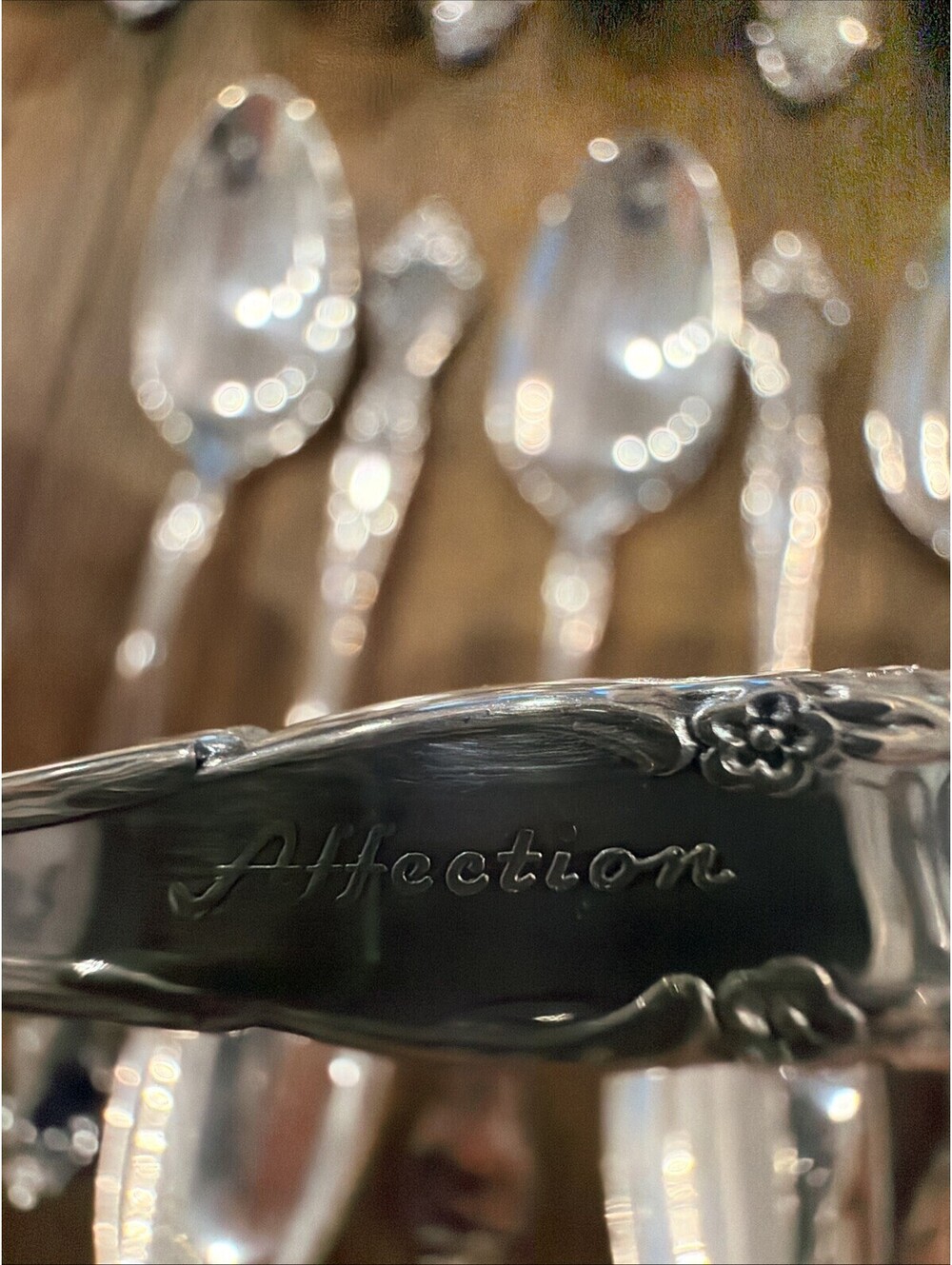 Oneida Community Silverplate Flatware Forks Knives Spoons 12 Servings 63 Pc - Picture 10 of 16